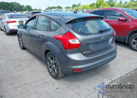 2013 Ford Focus Se z USA, uszkodzony, nr VIN 1FADP3K23DL332389
